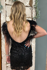 Black Homecoming Dress Lace Tight Short Prom Dress with Feathers